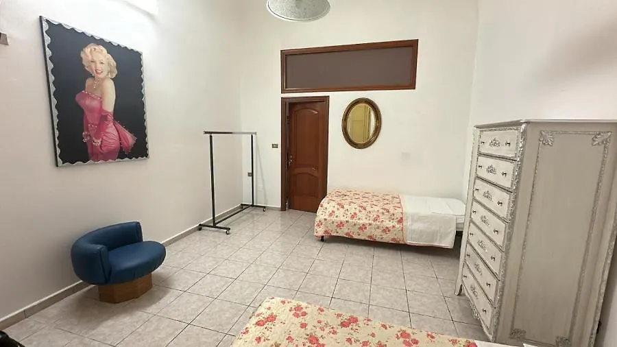 Home Ilary Palermo